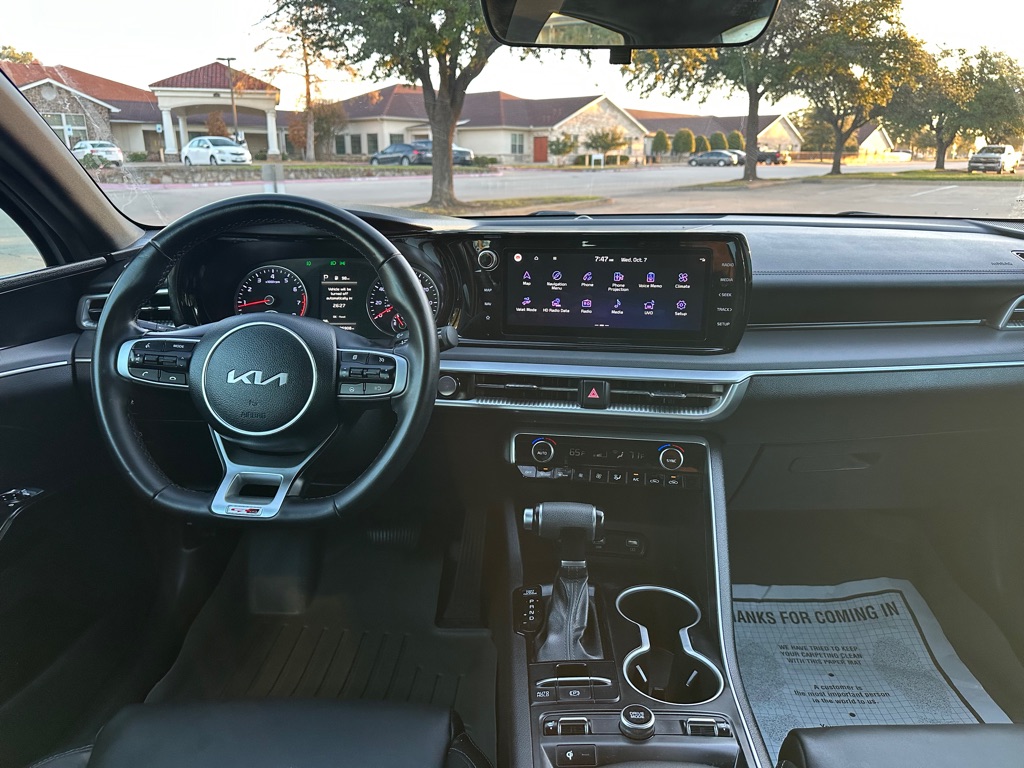 Photo 22 of this KIA K5