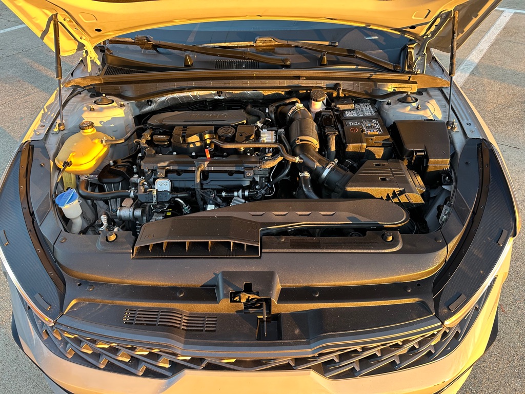 Photo 9 of this KIA K5