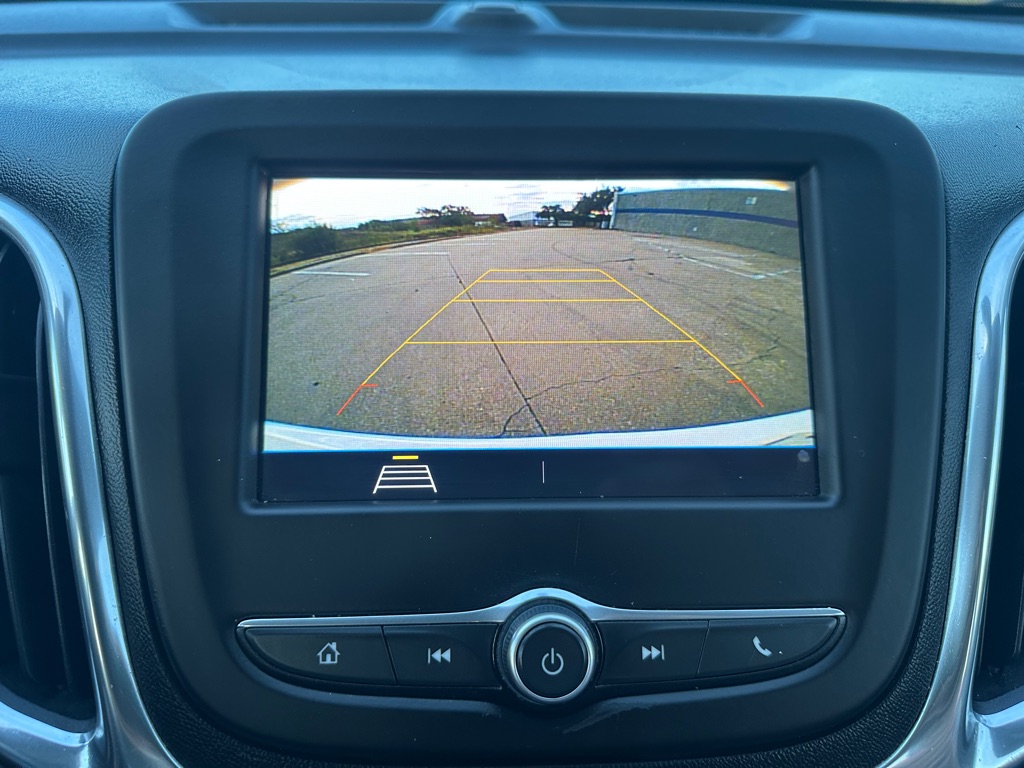 Photo 24 of this CHEVROLET EQUINOX