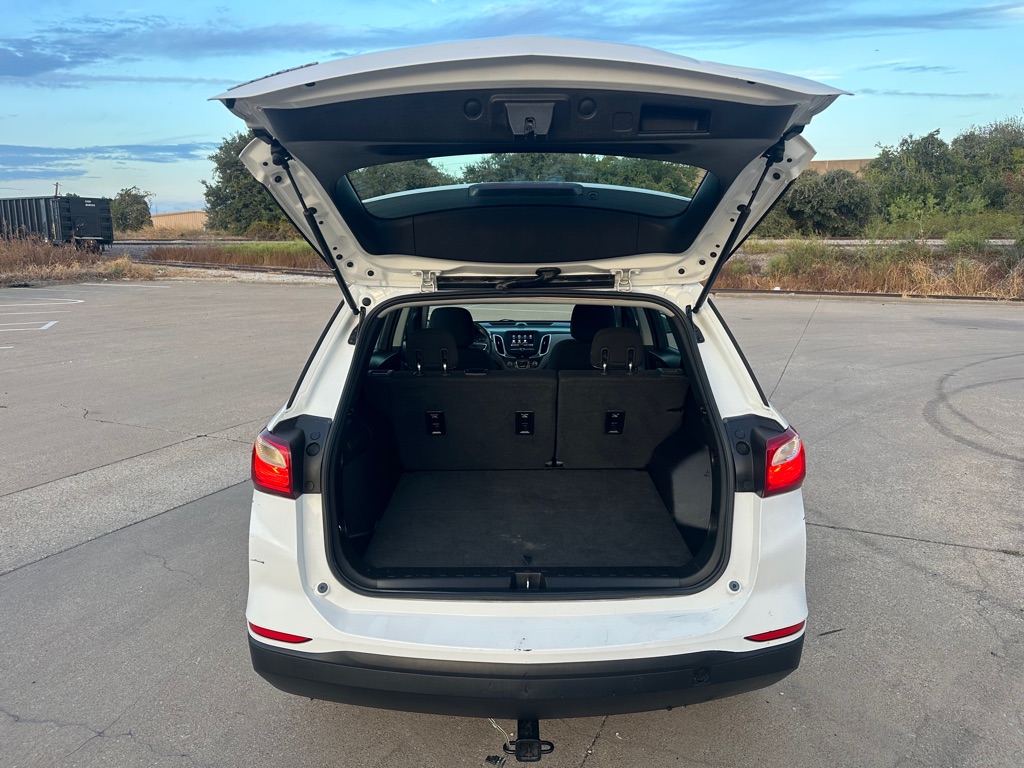 Photo 14 of this CHEVROLET EQUINOX
