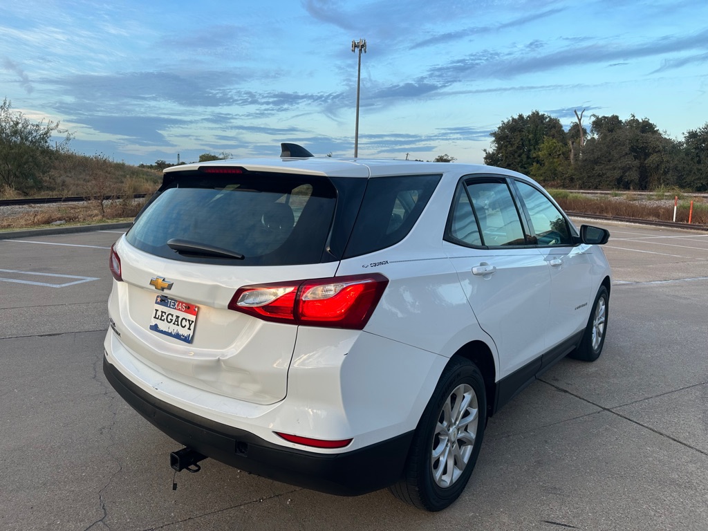 Photo 15 of this CHEVROLET EQUINOX