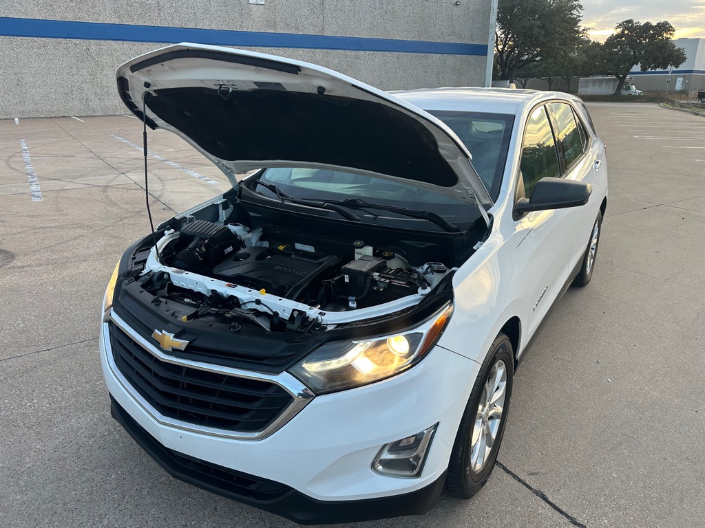 Photo 8 of this CHEVROLET EQUINOX