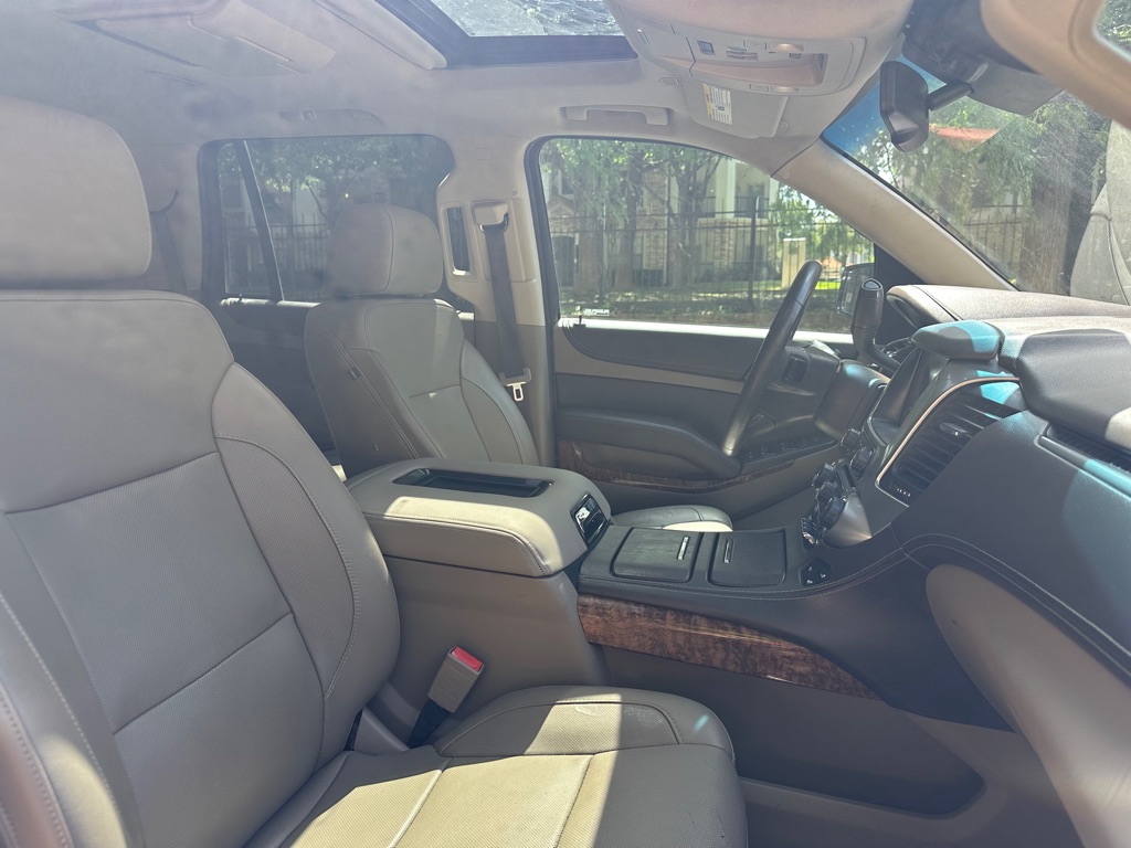Photo 29 of this CHEVROLET TAHOE
