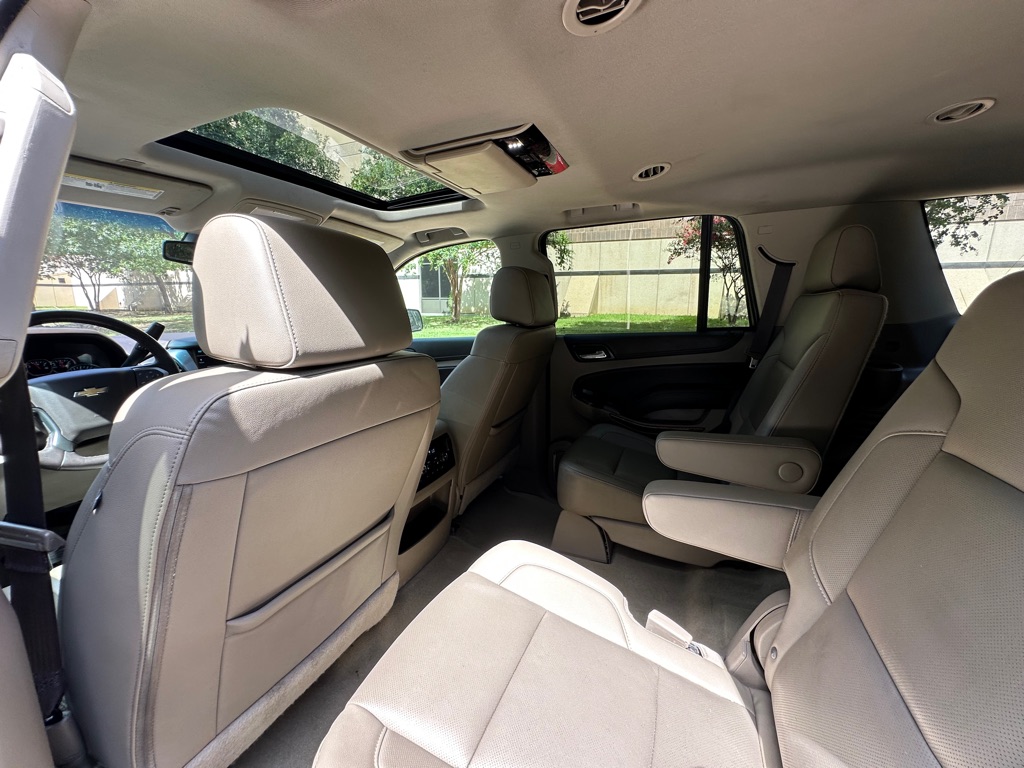 Photo 21 of this CHEVROLET TAHOE