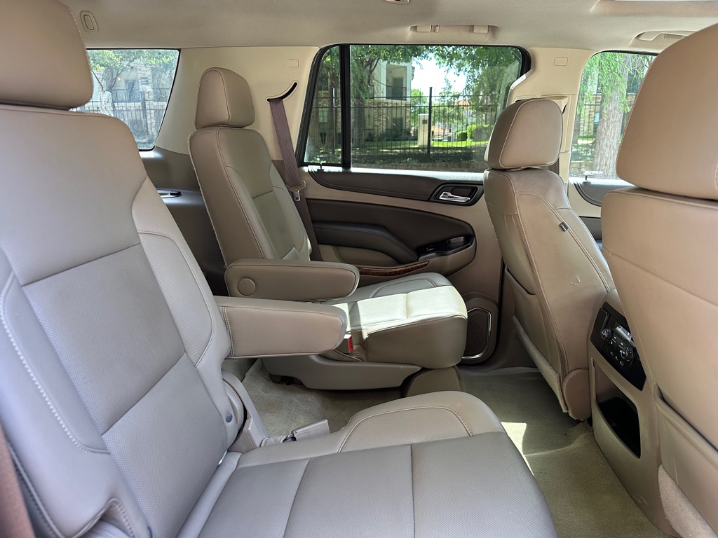 Photo 25 of this CHEVROLET TAHOE
