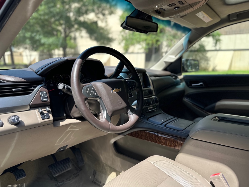Photo 18 of this CHEVROLET TAHOE