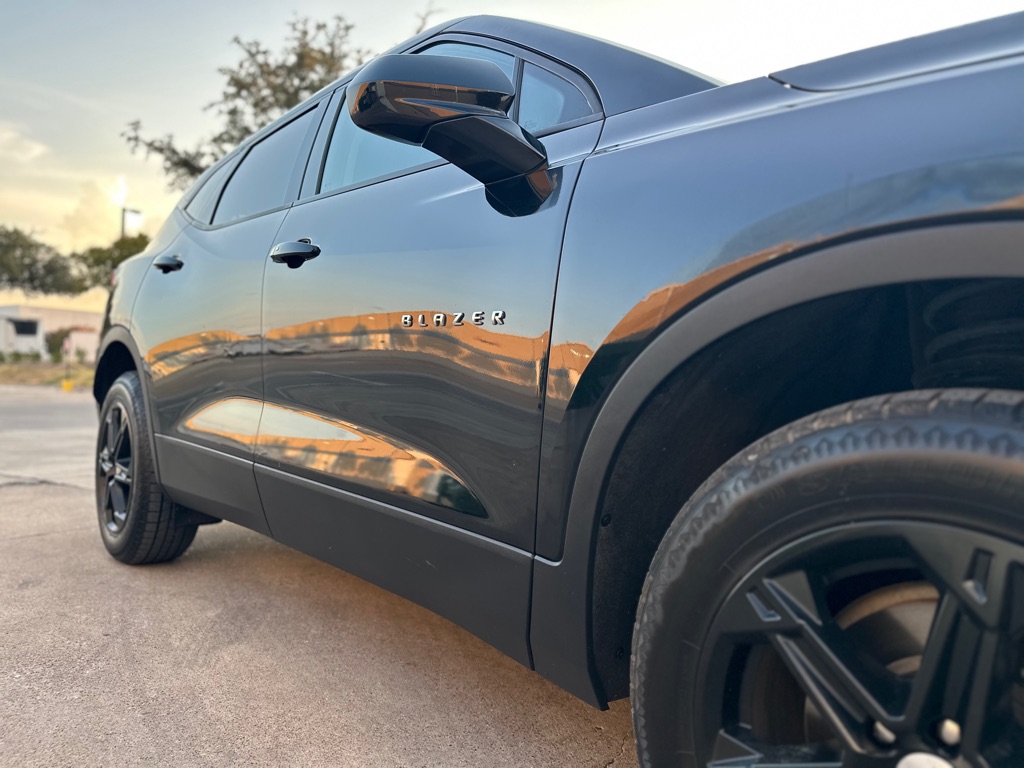 Photo 20 of this CHEVROLET BLAZER