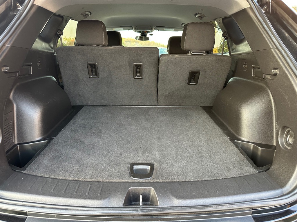 Photo 17 of this CHEVROLET BLAZER