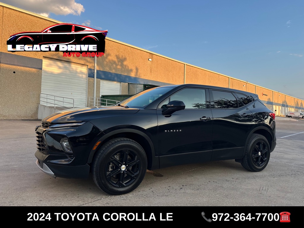 Photo 4 of this CHEVROLET BLAZER