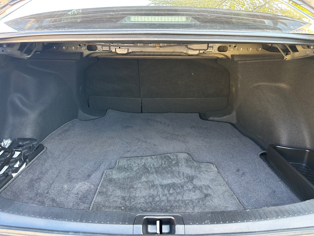 Photo 14 of this TOYOTA COROLLA