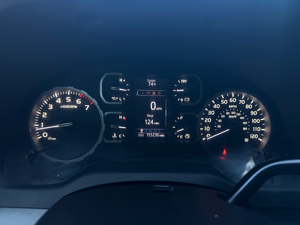 Photo 30 of this TOYOTA TUNDRA