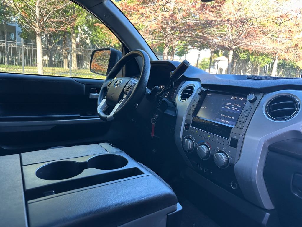 Photo 27 of this TOYOTA TUNDRA