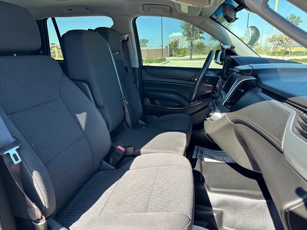 Photo 29 of this CHEVROLET TAHOE
