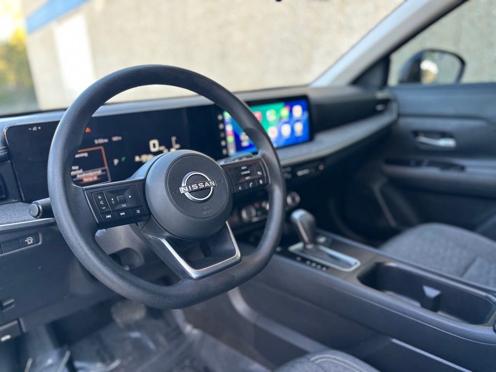 Photo 18 of this NISSAN KICKS