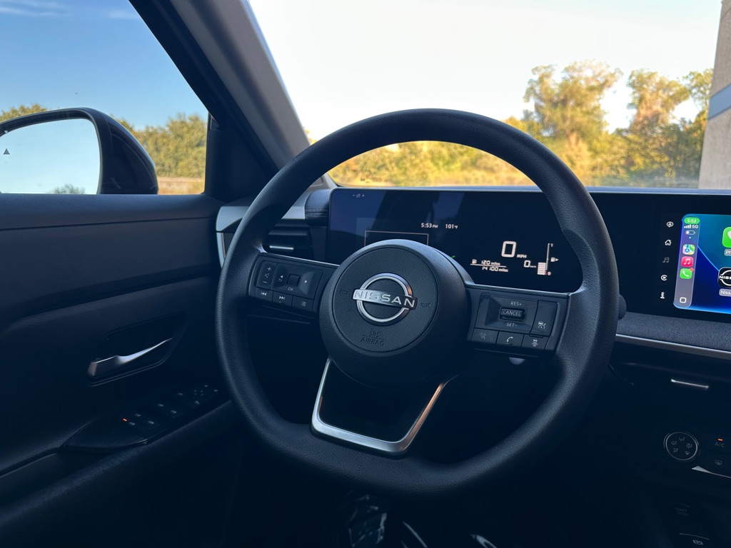 Photo 28 of this NISSAN KICKS