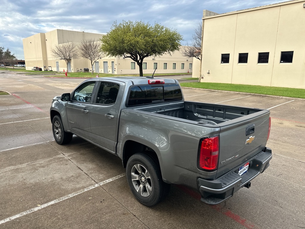 Photo 11 of this CHEVROLET COLORADO