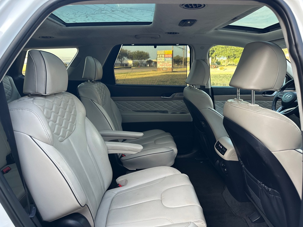 Photo 31 of this HYUNDAI PALISADE