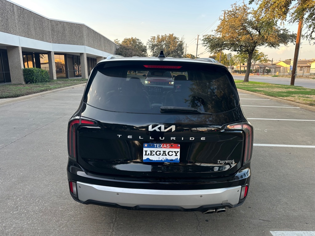 Photo 13 of this KIA TELLURIDE