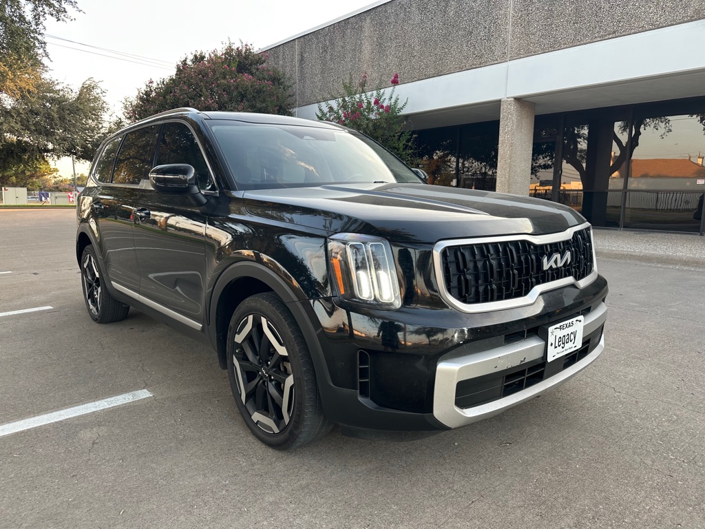 Photo 18 of this KIA TELLURIDE
