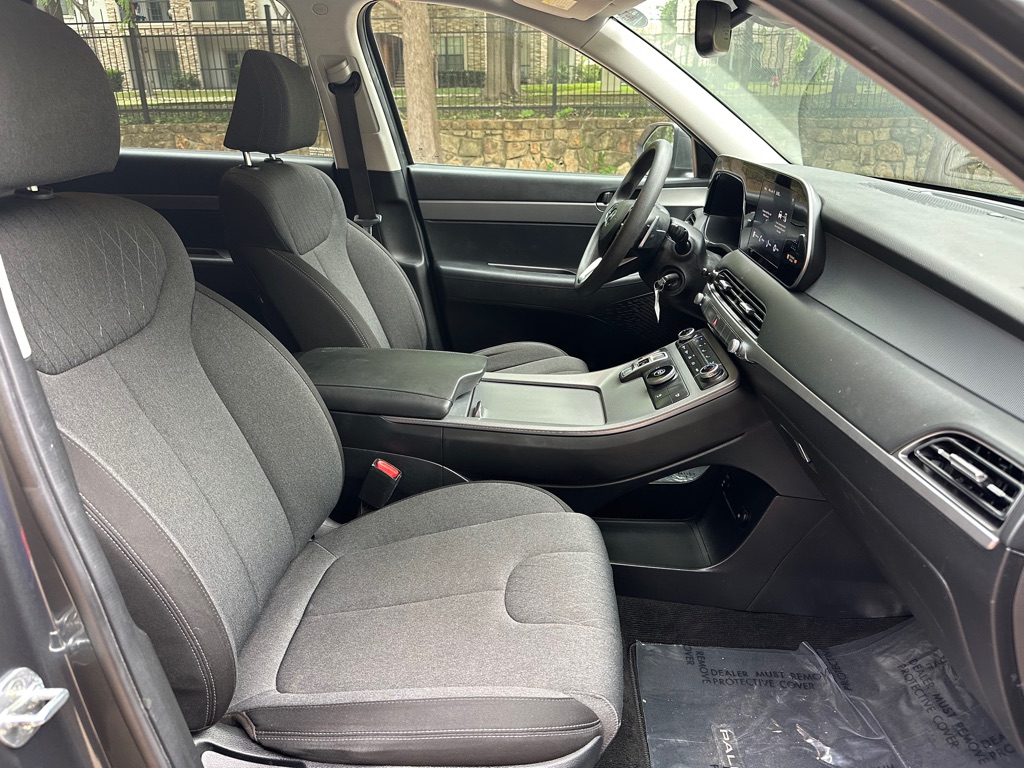 Photo 28 of this HYUNDAI PALISADE