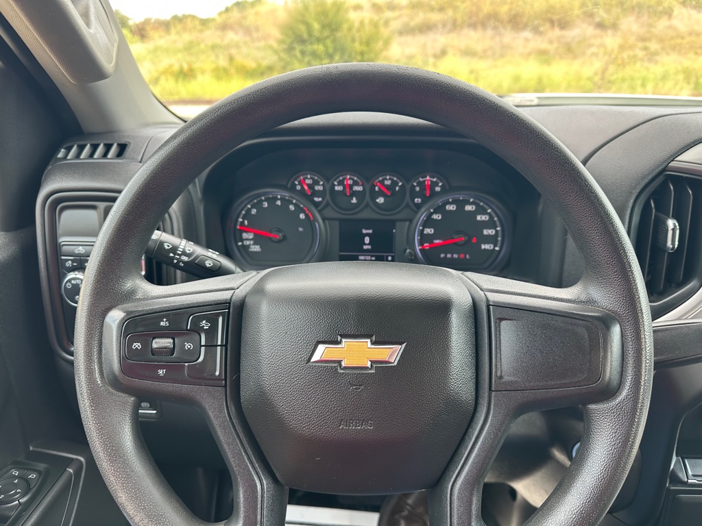 Photo 27 of this CHEVROLET SILVERADO 1500