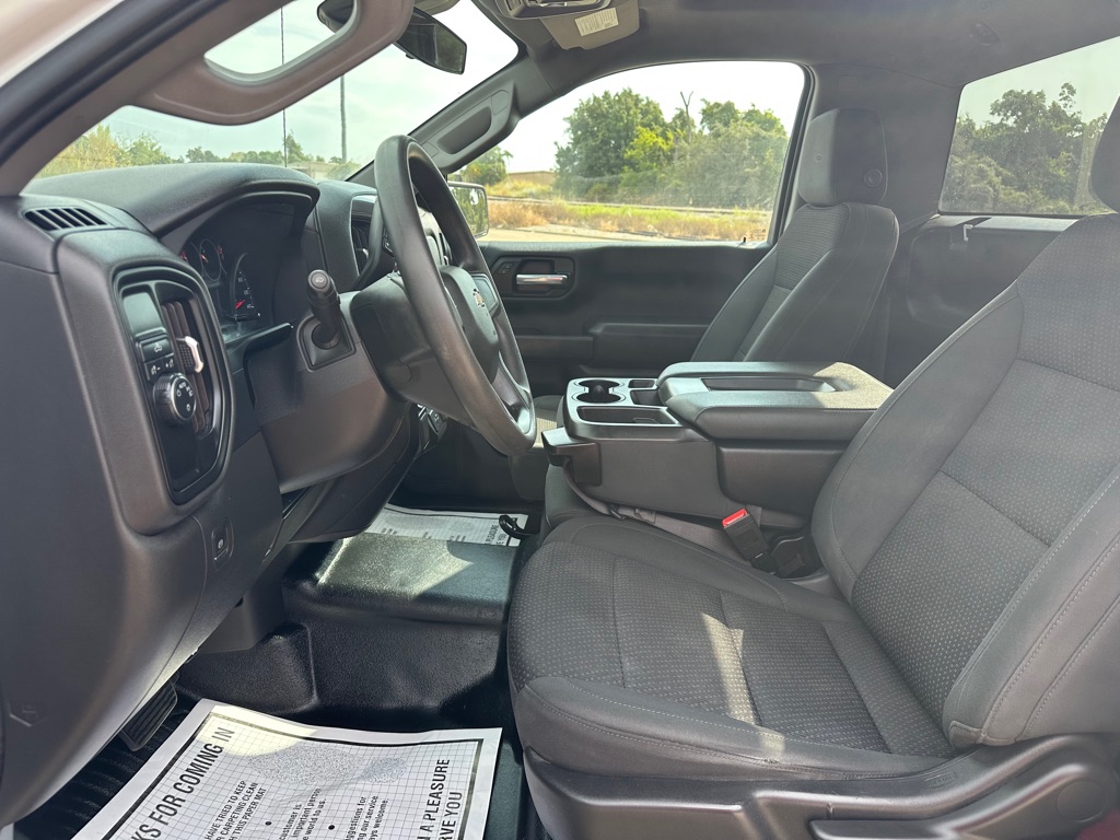 Photo 23 of this CHEVROLET SILVERADO 1500