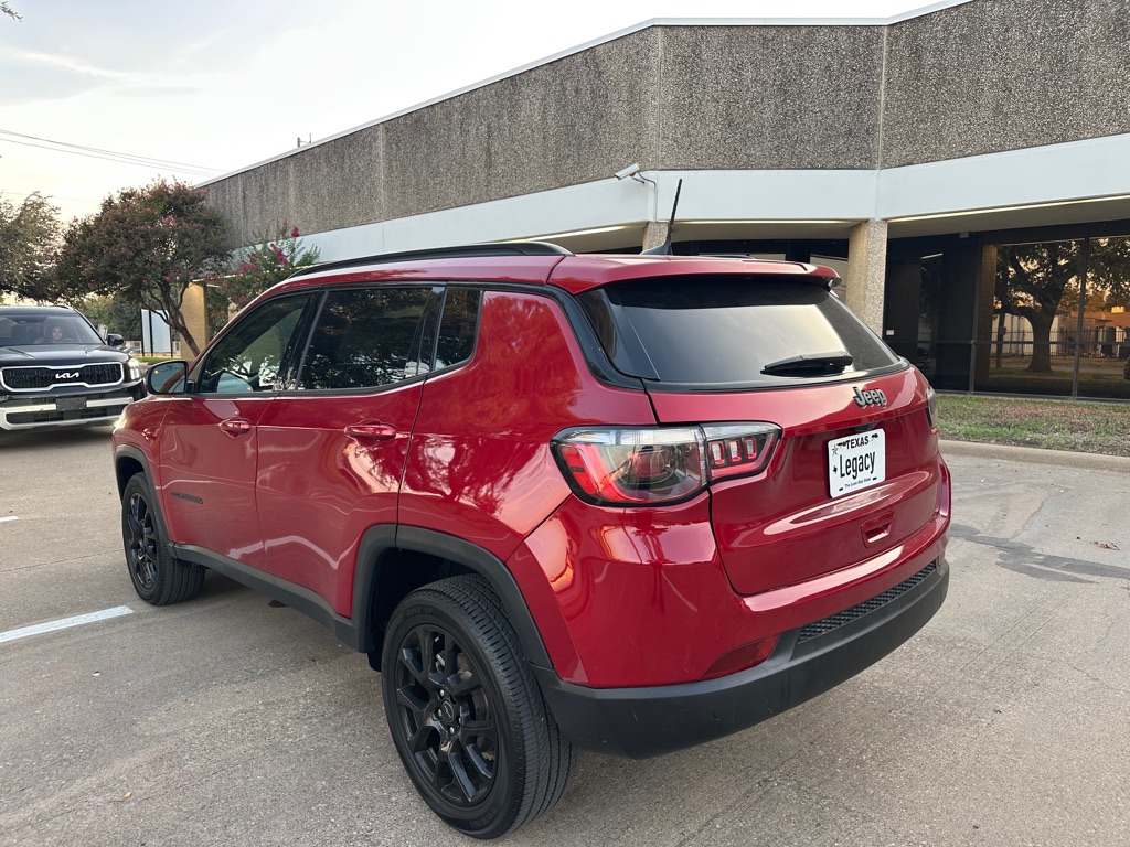 Photo 11 of this JEEP COMPASS