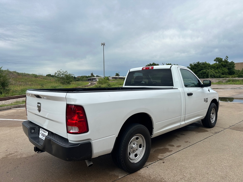 Photo 18 of this RAM 1500 CLASSIC