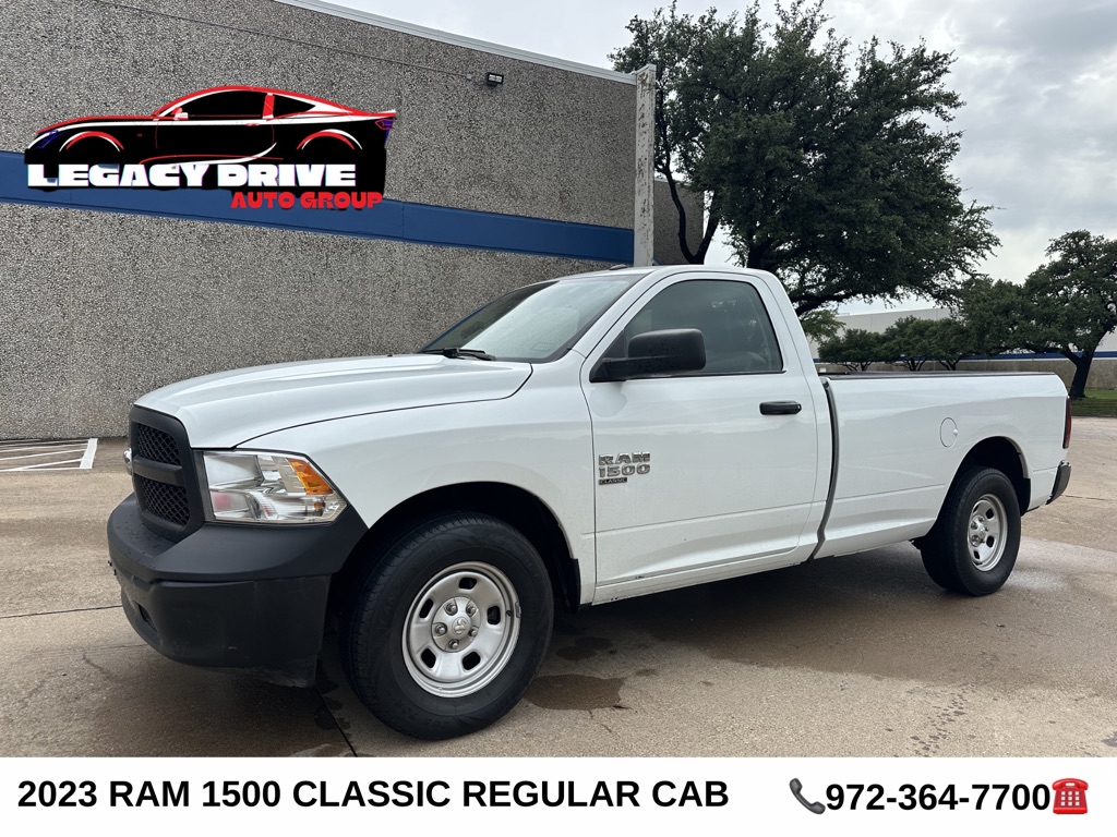 Photo 4 of this RAM 1500 CLASSIC