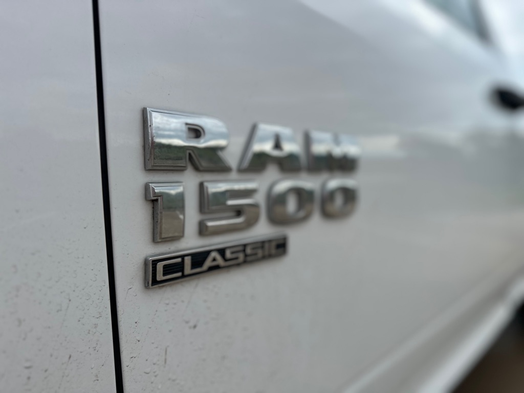 Photo 12 of this RAM 1500 CLASSIC