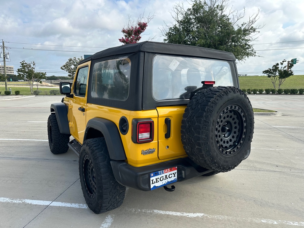Photo 10 of this JEEP WRANGLER