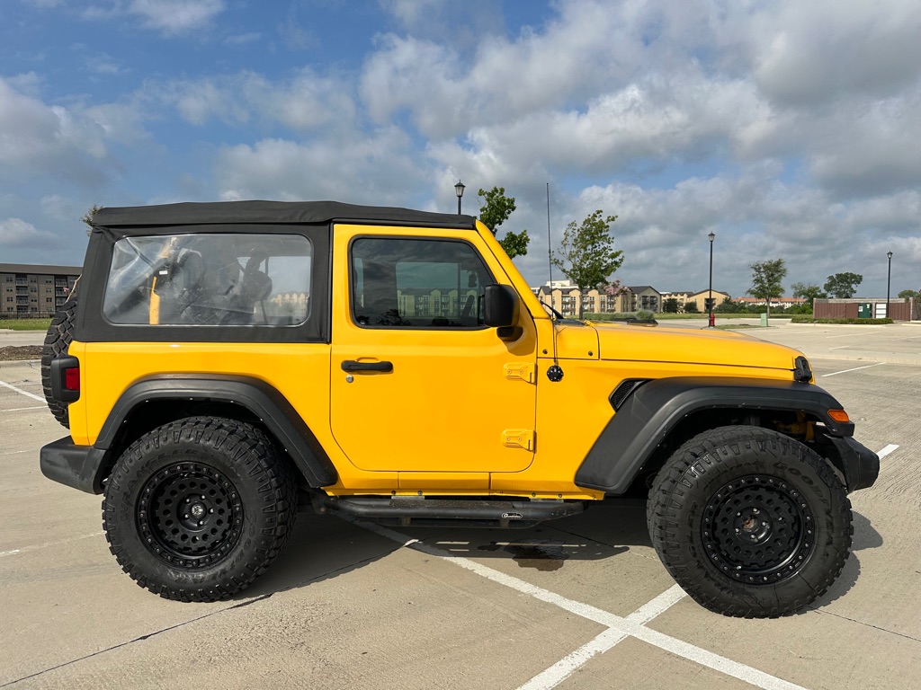 Photo 14 of this JEEP WRANGLER