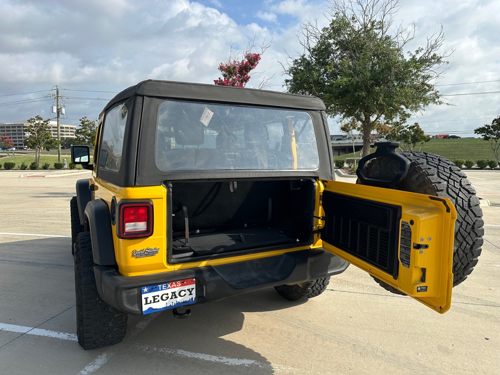 Photo 12 of this JEEP WRANGLER