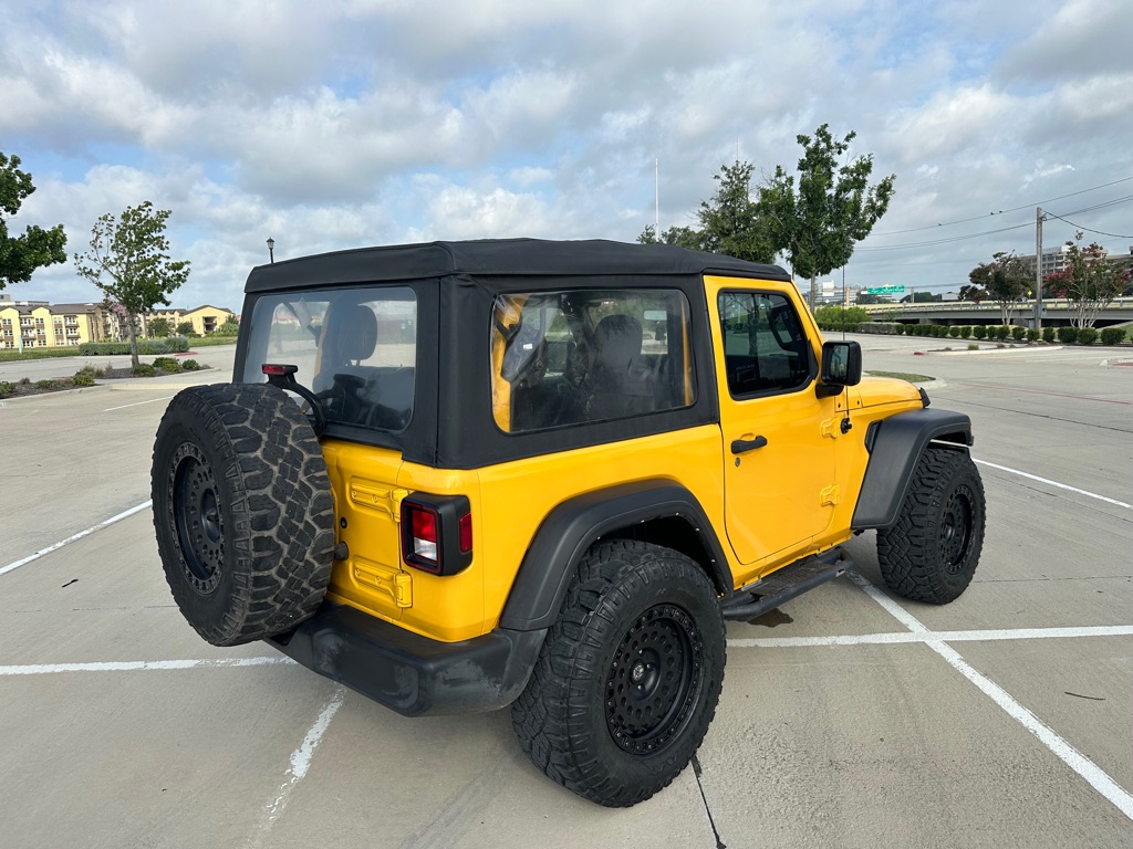 Photo 13 of this JEEP WRANGLER