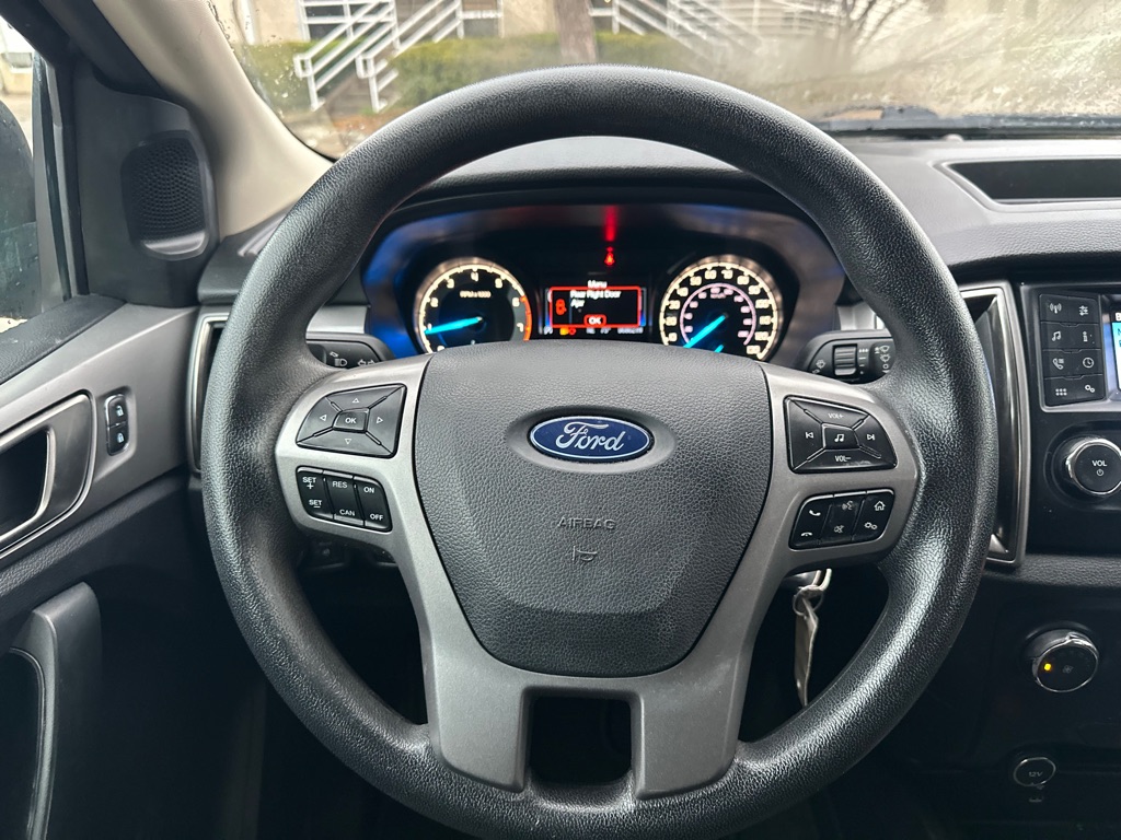 Photo 28 of this FORD RANGER