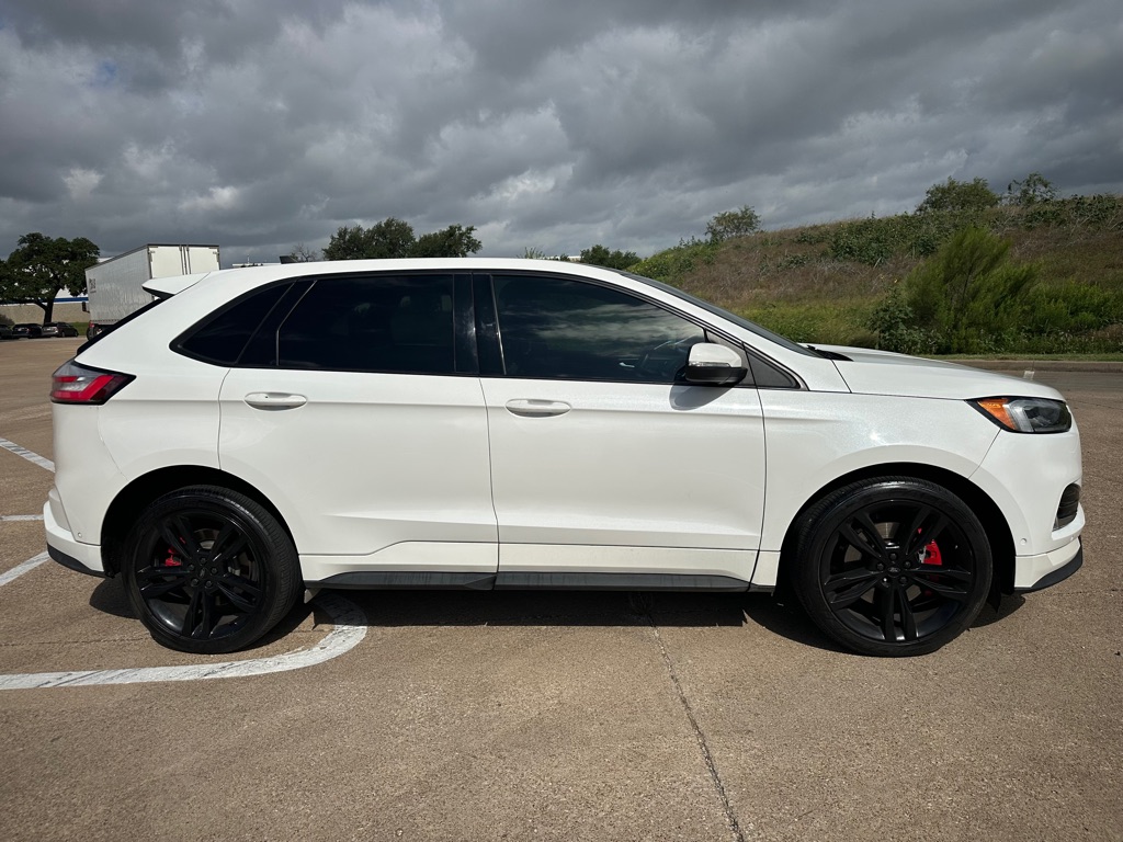 Photo 19 of this FORD EDGE