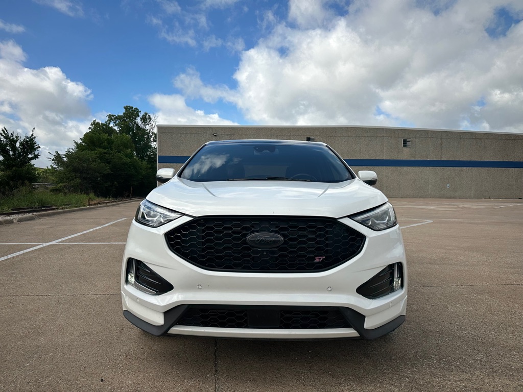 Photo 9 of this FORD EDGE