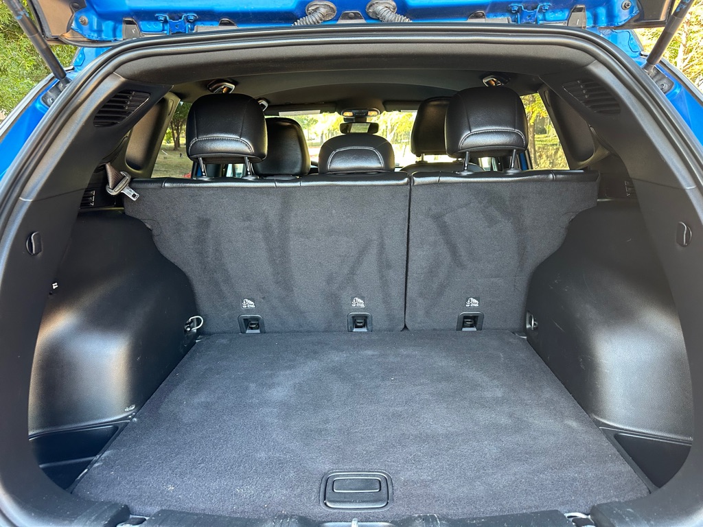 Photo 13 of this JEEP COMPASS
