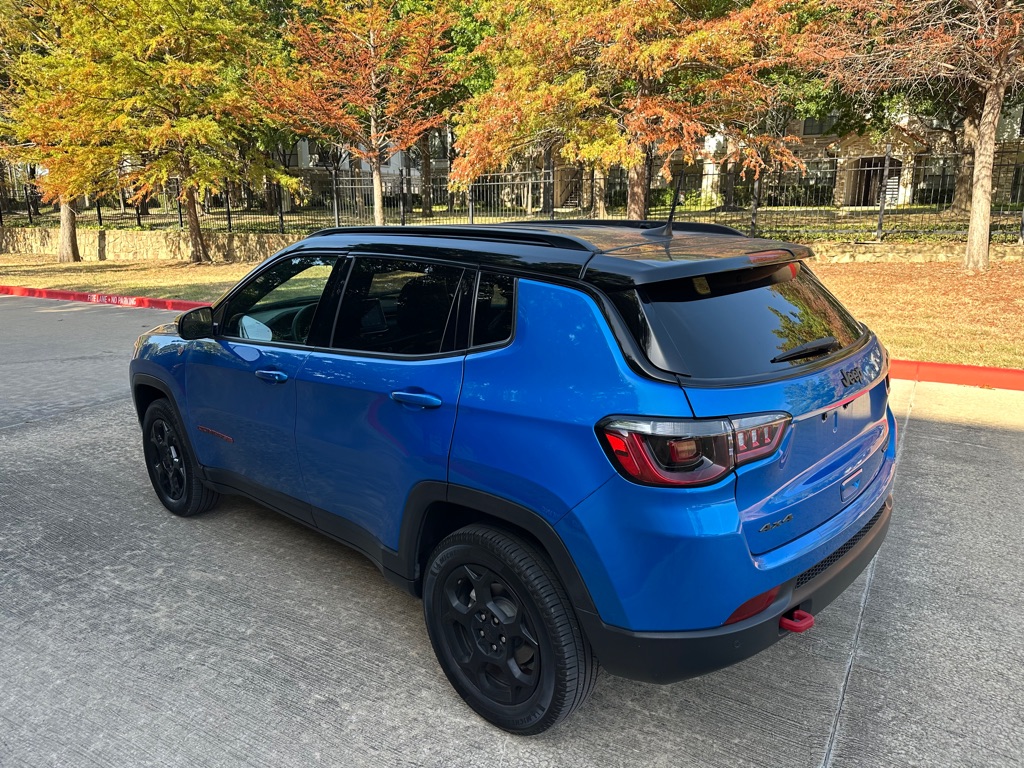 Photo 9 of this JEEP COMPASS