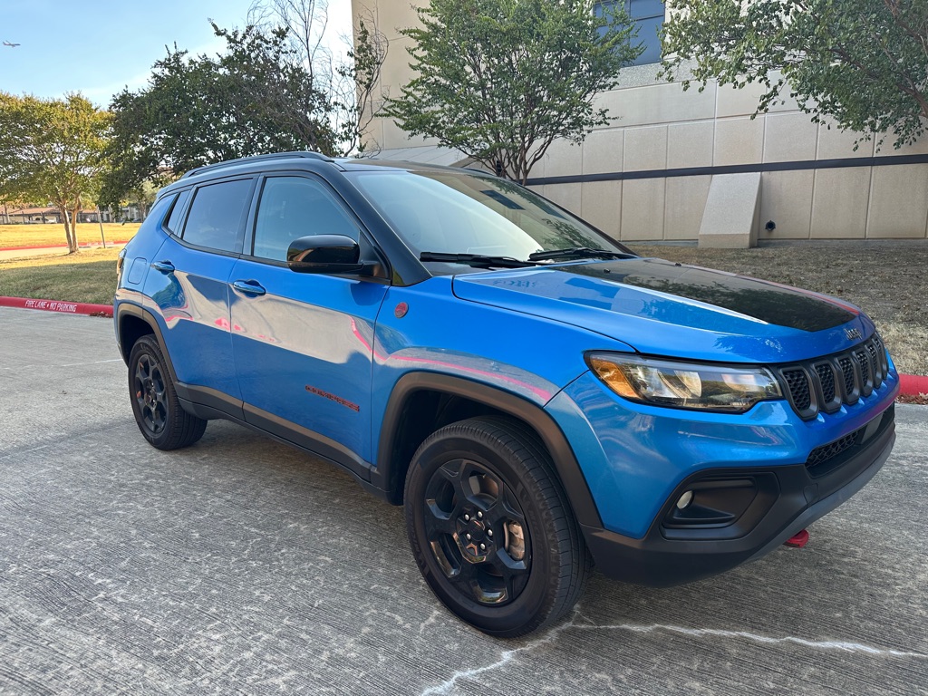 Photo 15 of this JEEP COMPASS