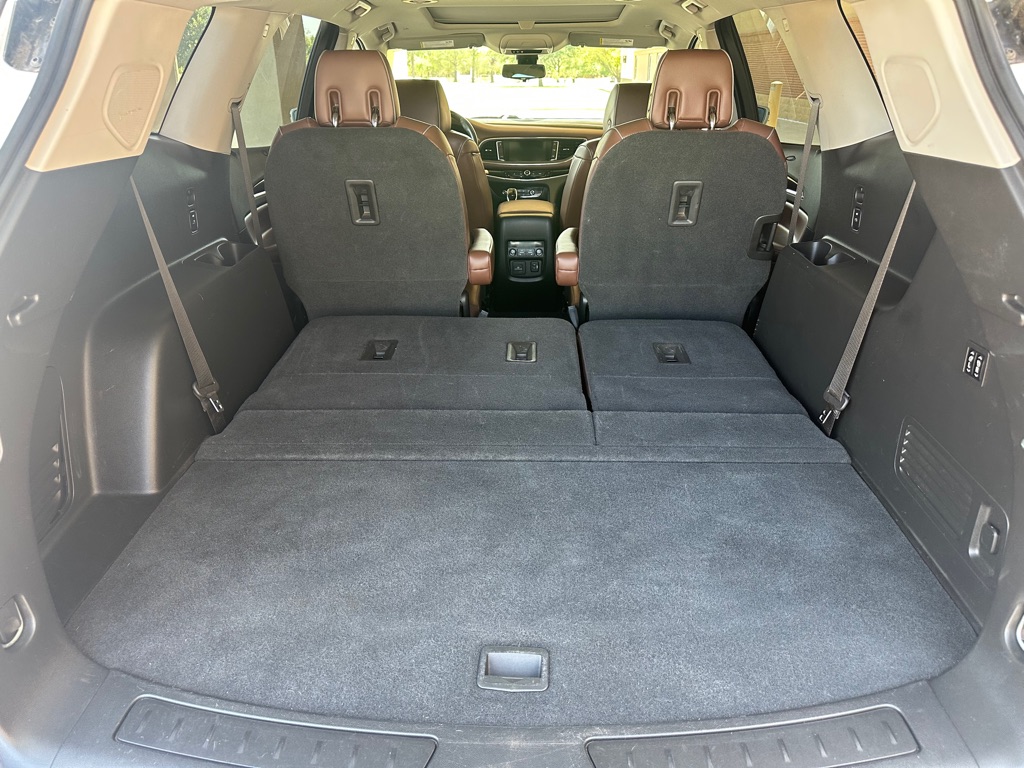 Photo 24 of this BUICK ENCLAVE