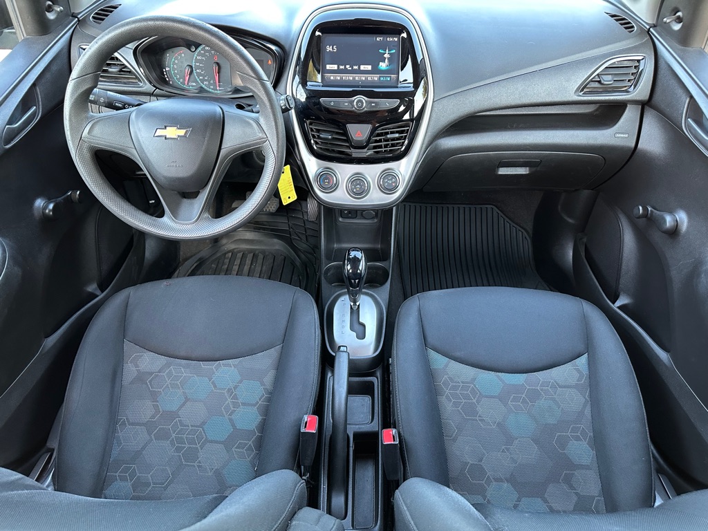 Photo 4 of this CHEVROLET SPARK