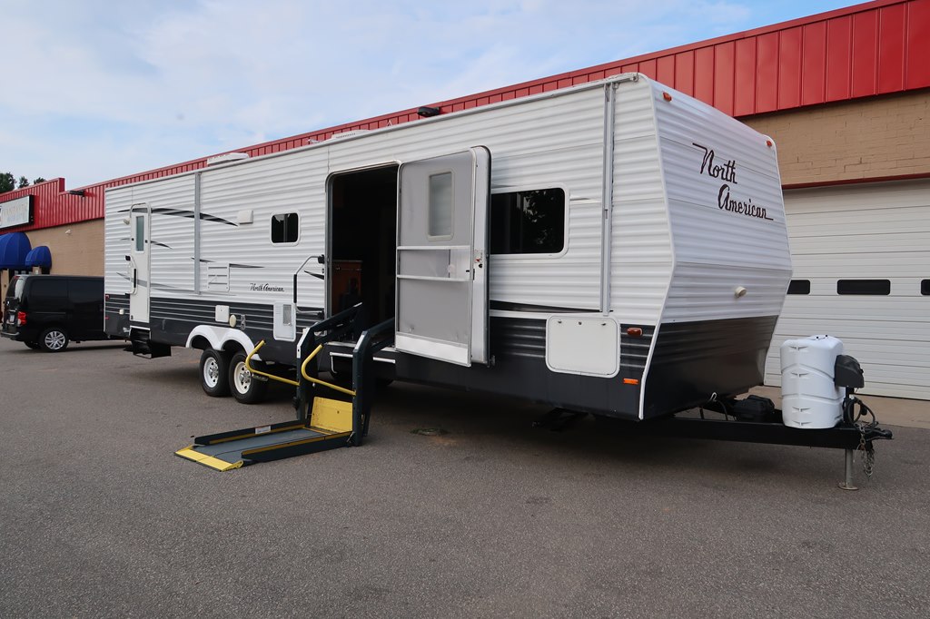 NORTH AMERICAN WHEELCHAIR 2013 NORTH AMERICAN WHEELCHAIR 5CZ200R29D1123392