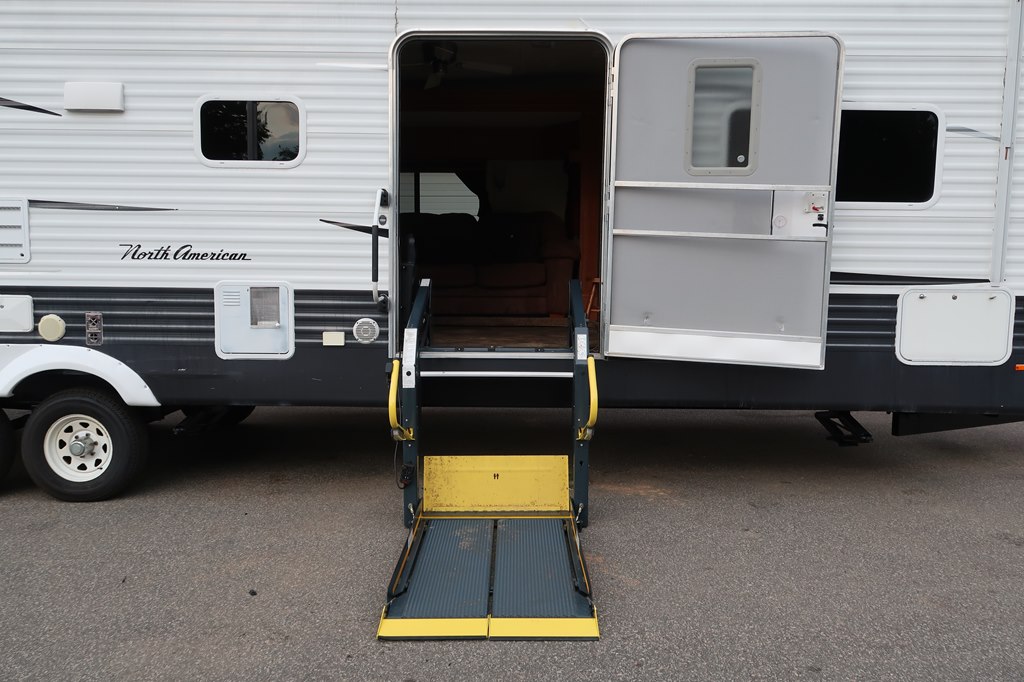NORTH AMERICAN WHEELCHAIR 2013 NORTH AMERICAN WHEELCHAIR 5CZ200R29D1123392