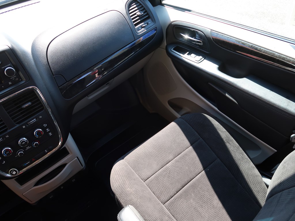 Photo 65 of this DODGE GRAND CARAVAN