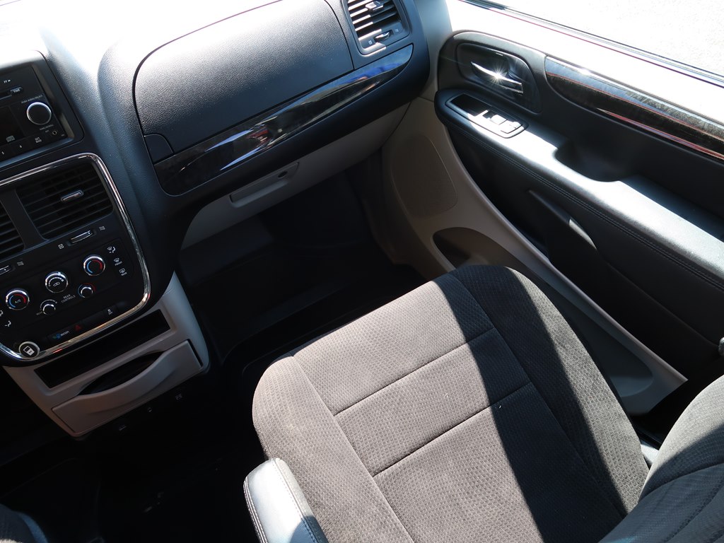 Photo 61 of this DODGE GRAND CARAVAN