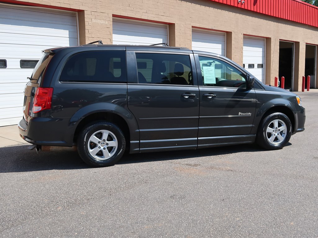 Photo 34 of this DODGE GRAND CARAVAN