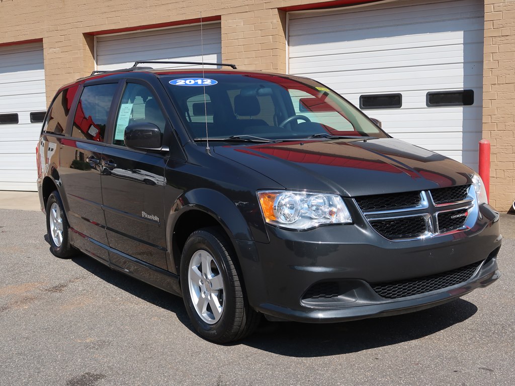 Photo 13 of this DODGE GRAND CARAVAN