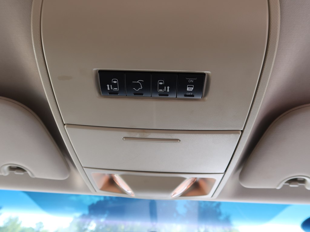 Photo 63 of this DODGE GRAND CARAVAN