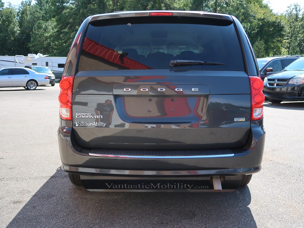 Photo 26 of this DODGE GRAND CARAVAN